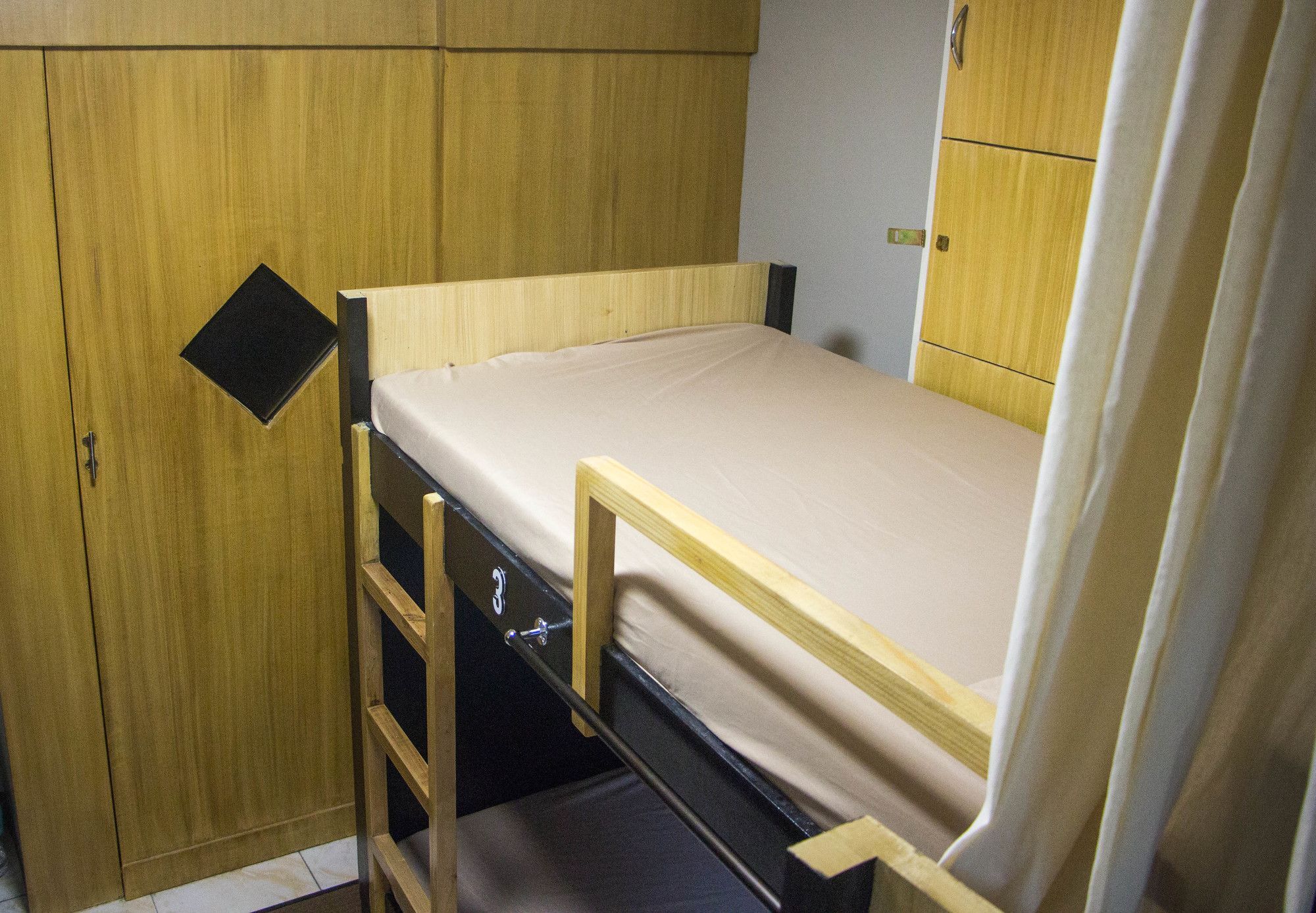 Bunks Hostel (Adults Only) Cebu Zewnętrze zdjęcie