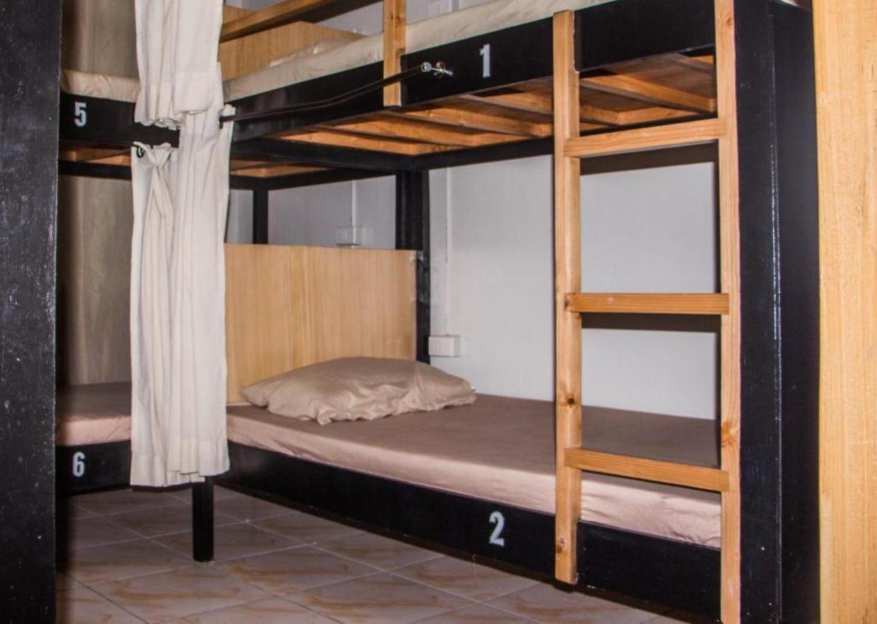 Bunks Hostel (Adults Only) Cebu Zewnętrze zdjęcie