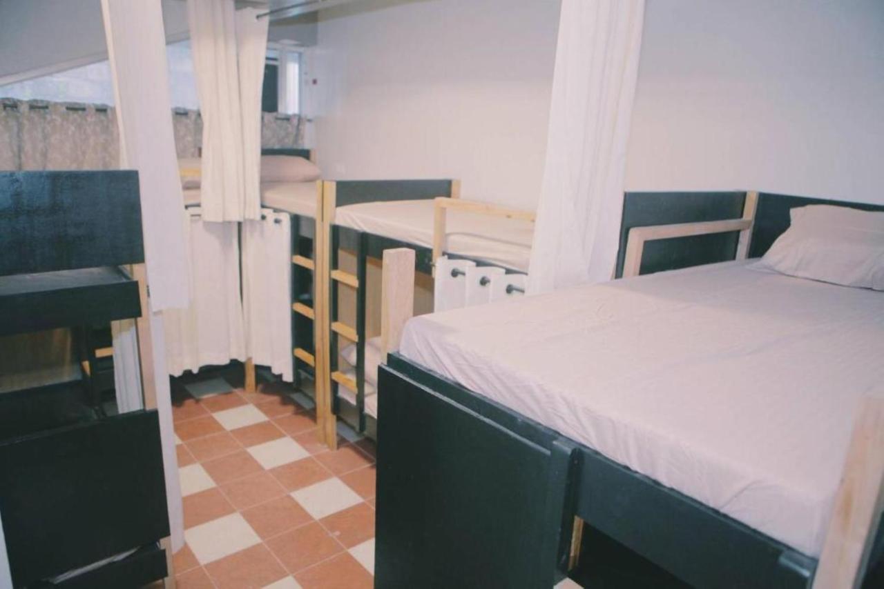 Bunks Hostel (Adults Only) Cebu Zewnętrze zdjęcie